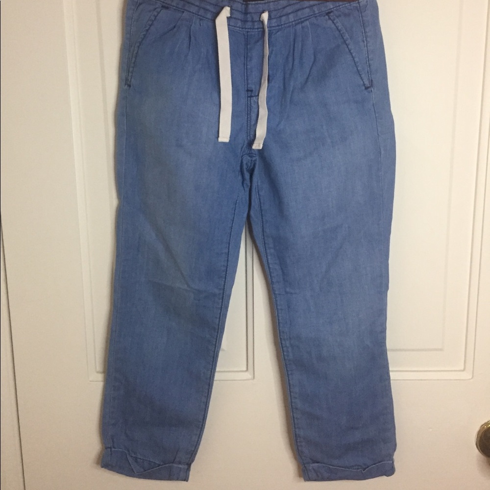 GAP girls size 10 M crop jeans